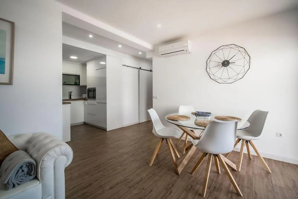 Beachfront Fuengirola Dreamin Apartment